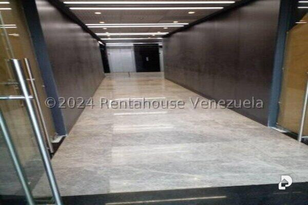 Oficina en Las Mercedes, Caracas – 6
