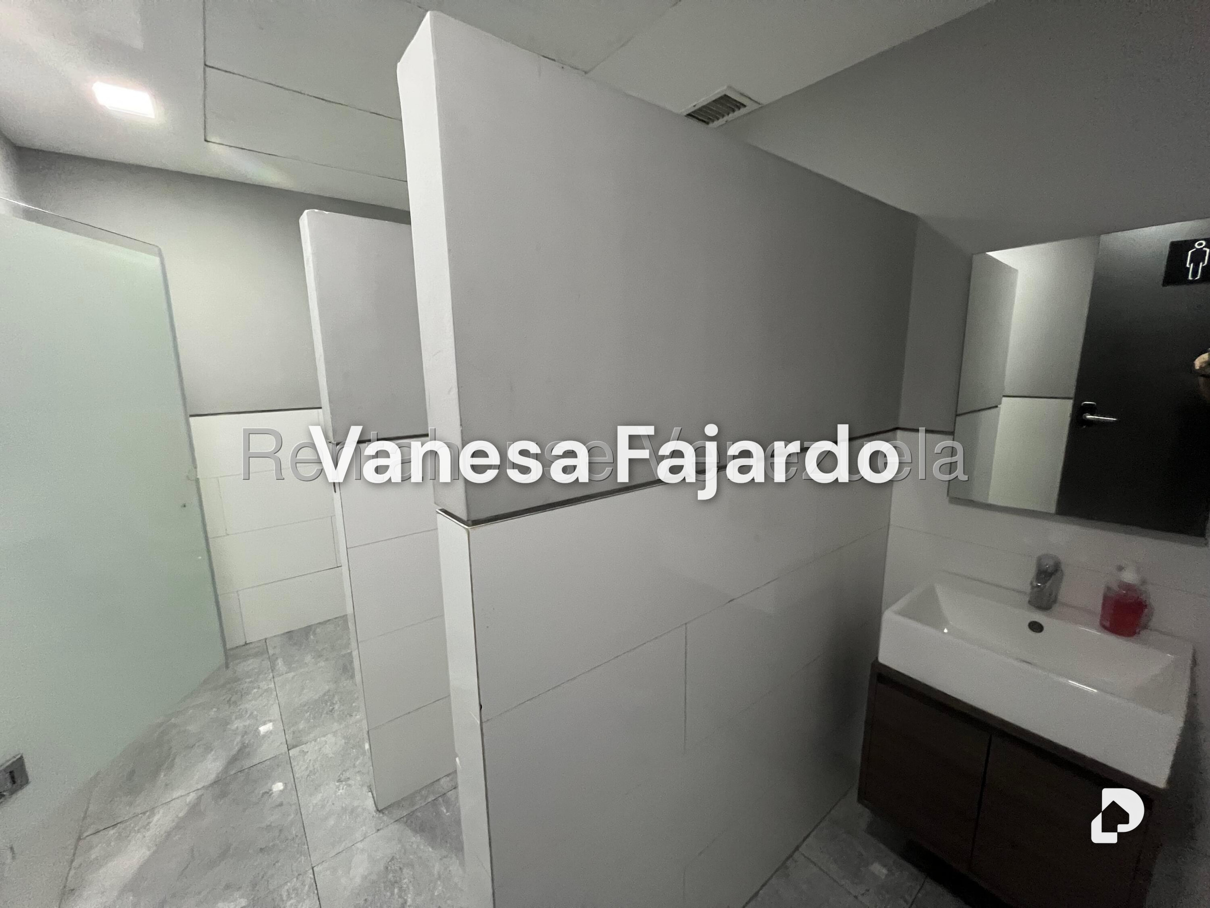 Oficina en Cerro Verde, Caracas – 15