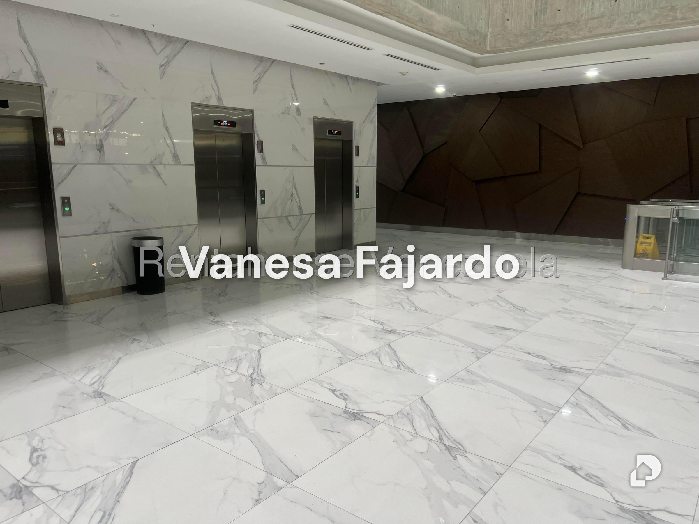 Oficina en Cerro Verde, Caracas – 11