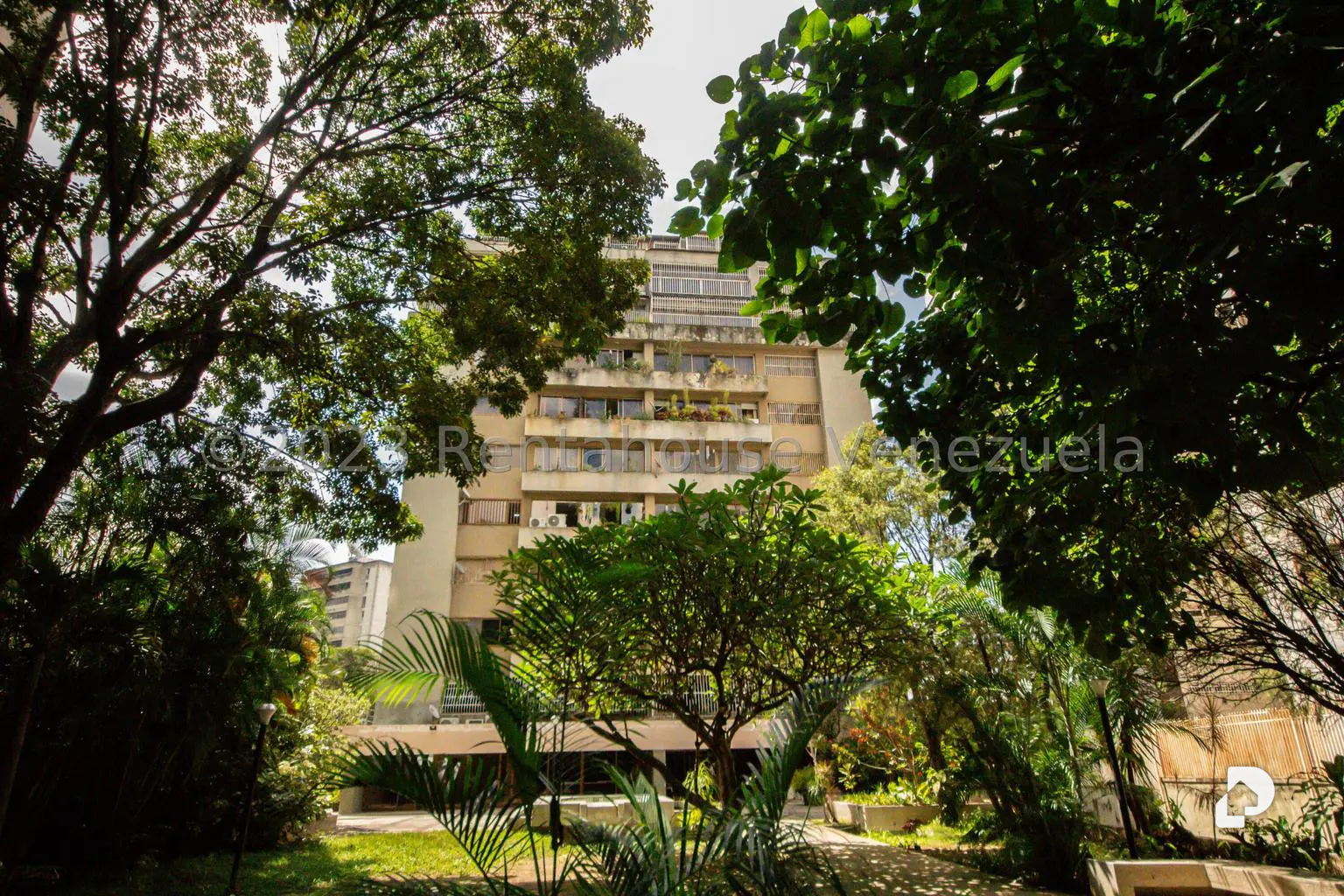 Apartamento en San Bernardino, Caracas – 1