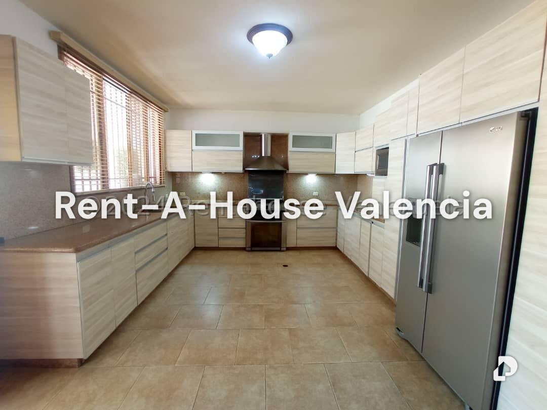 Casa en Guaparo, Valencia – 13