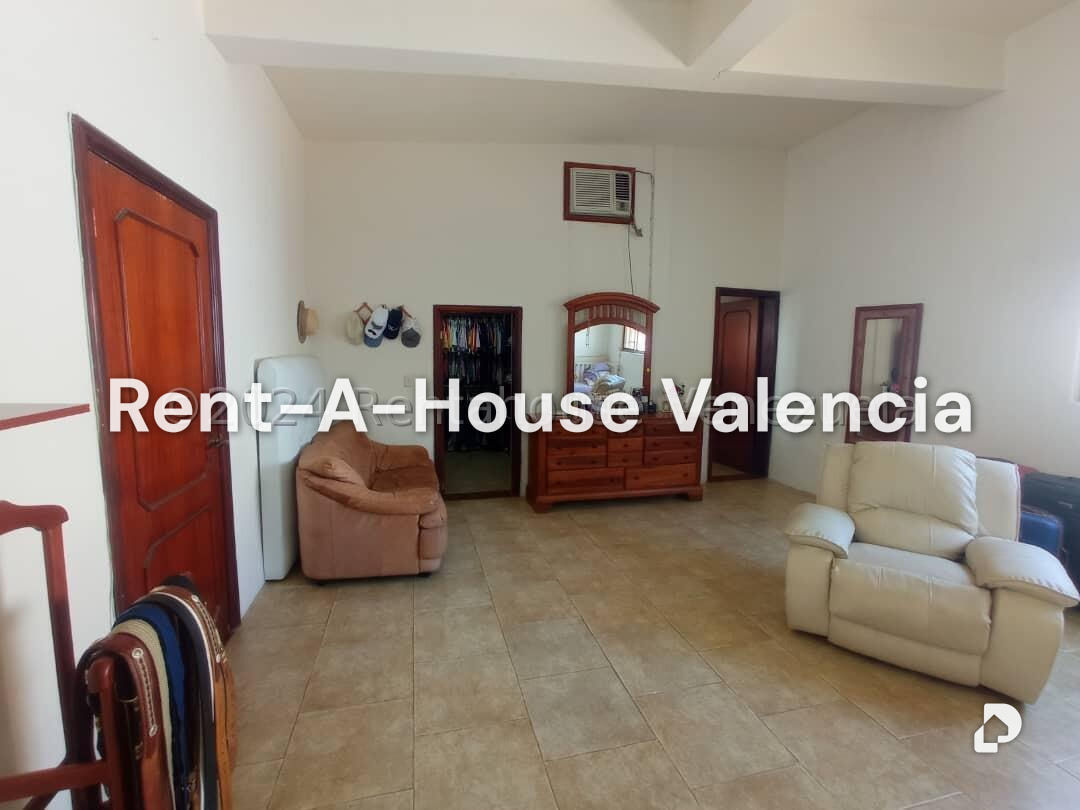 Casa en Guaparo, Valencia – 26