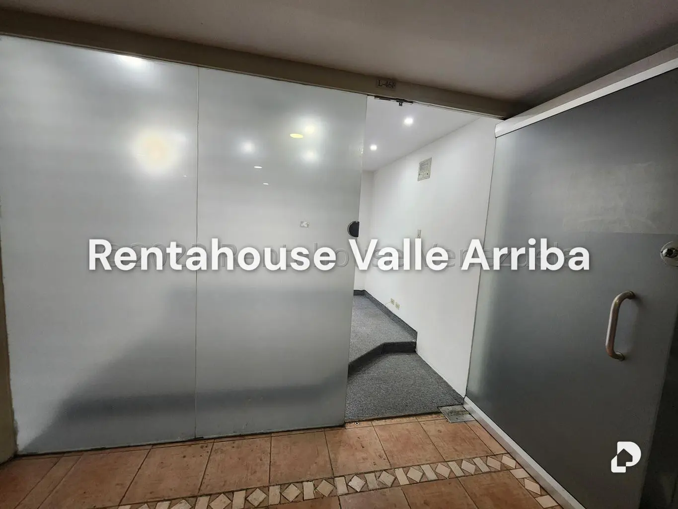 Local comercial en Lomas De La Trinidad, Caracas – 2