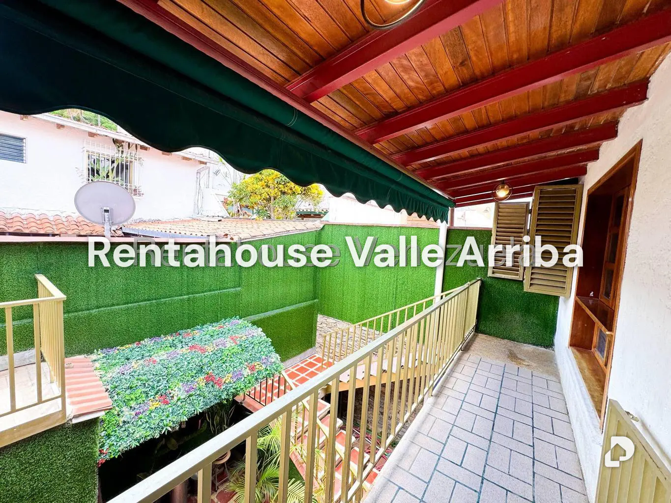 House in Alto Prado, Caracas – 30
