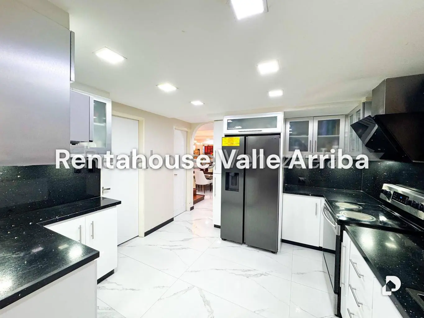 House in Alto Prado, Caracas – 9
