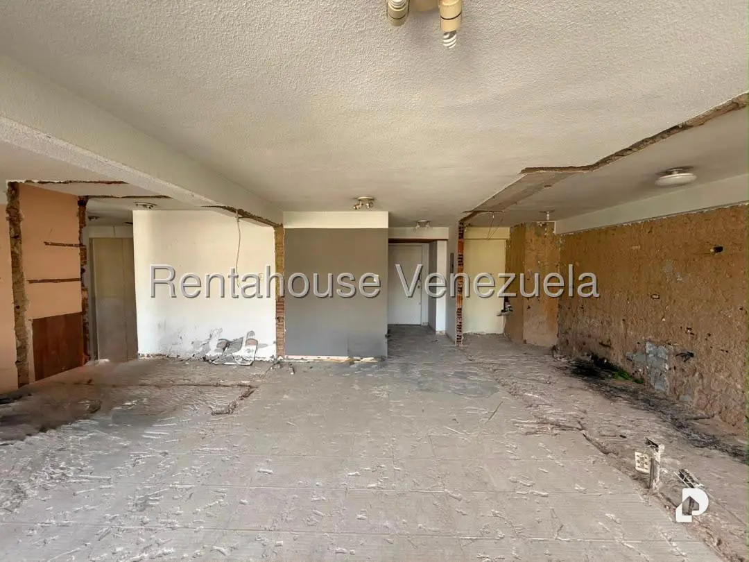 Apartamento en Los Palos Grandes, Caracas – 3