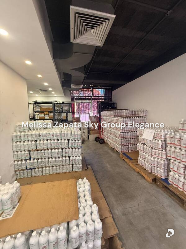 Commercial space in El Pedregal Centro Comercial Dalfa, Barquisimeto – 4