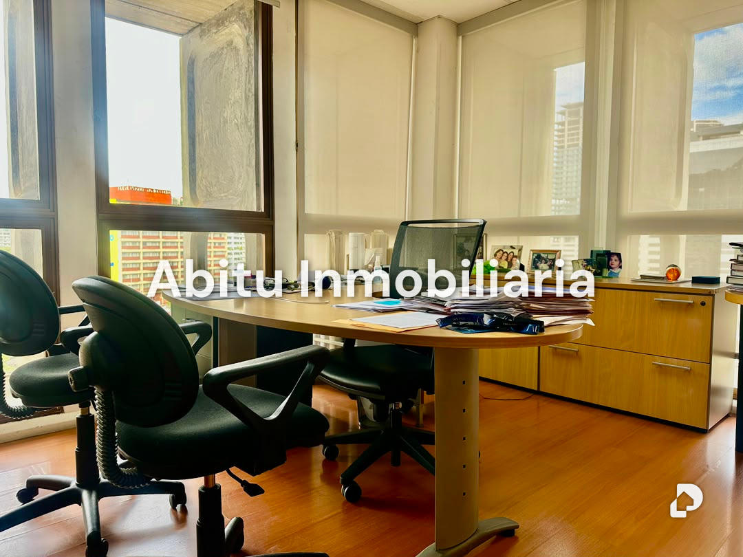 Office in Las Mercedes, Caracas – 12
