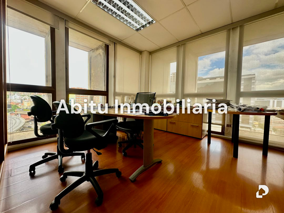 Office in Las Mercedes, Caracas – 11