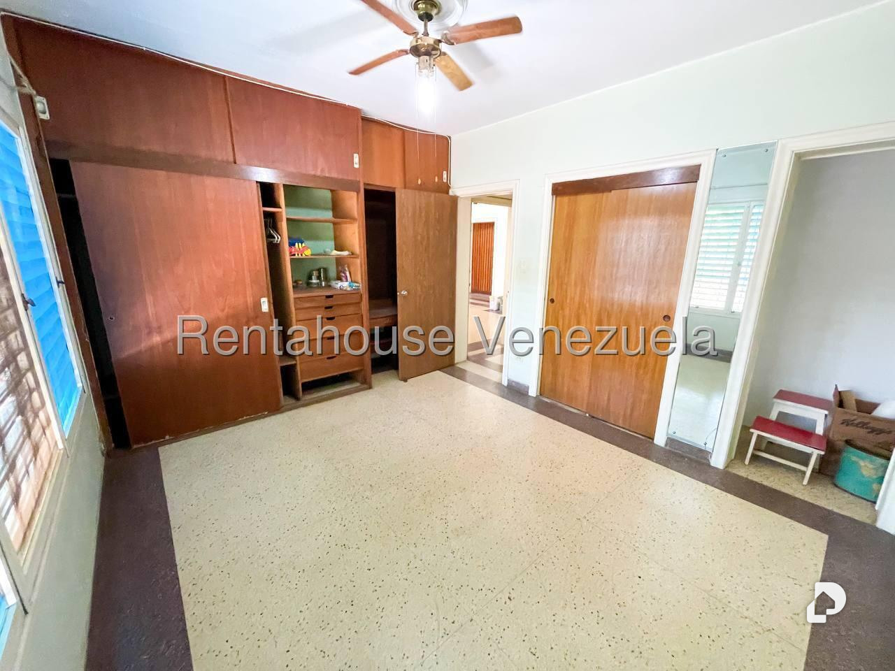 Casa en La Floresta, Caracas – 15