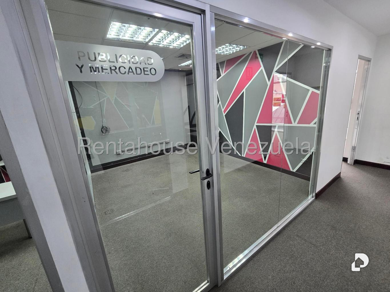 Local comercial en El Recreo, Caracas – 9