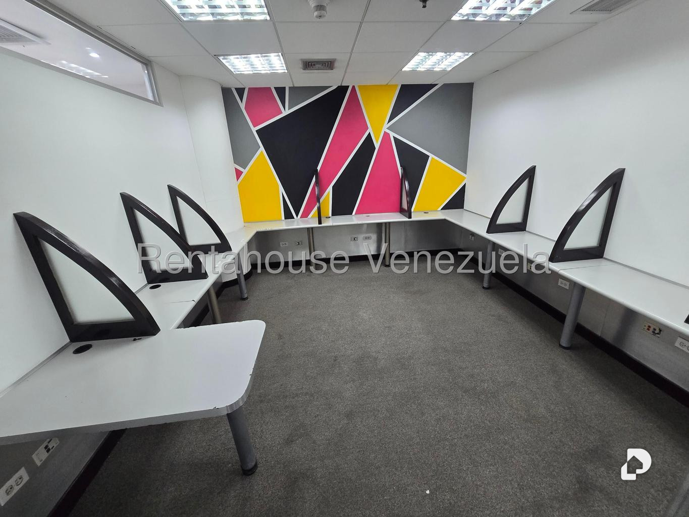 Local comercial en El Recreo, Caracas – 11