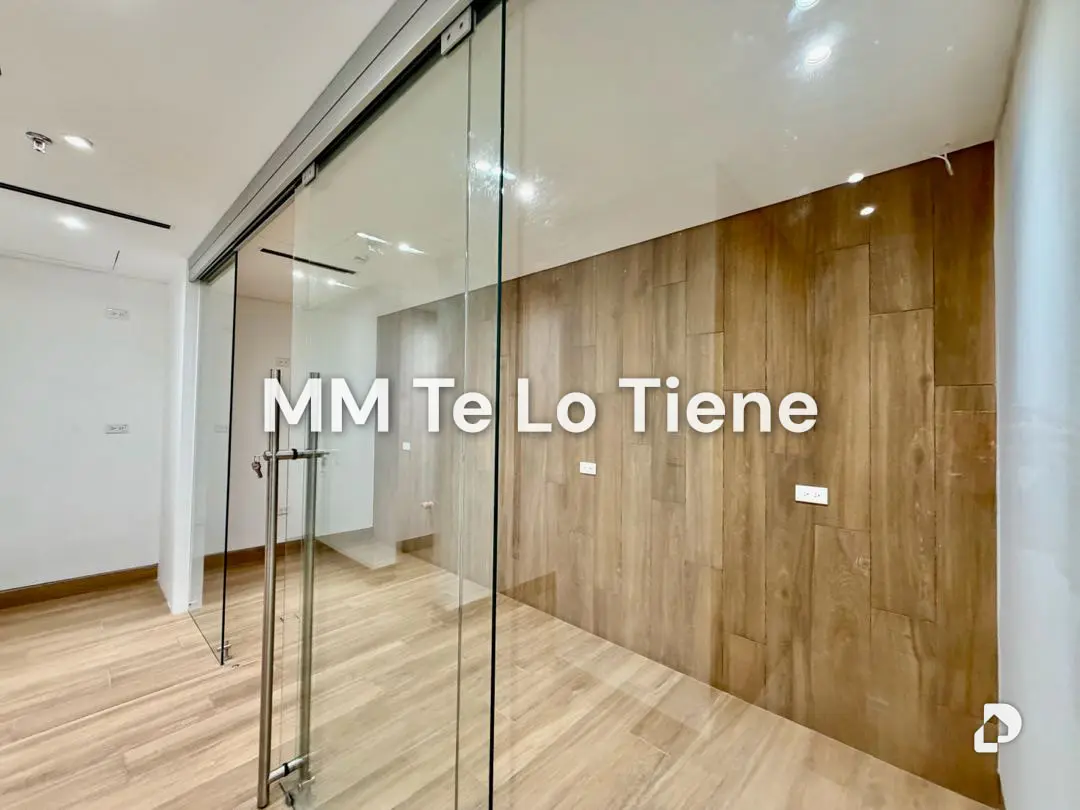 Oficina en Las Mercedes, Caracas – 12
