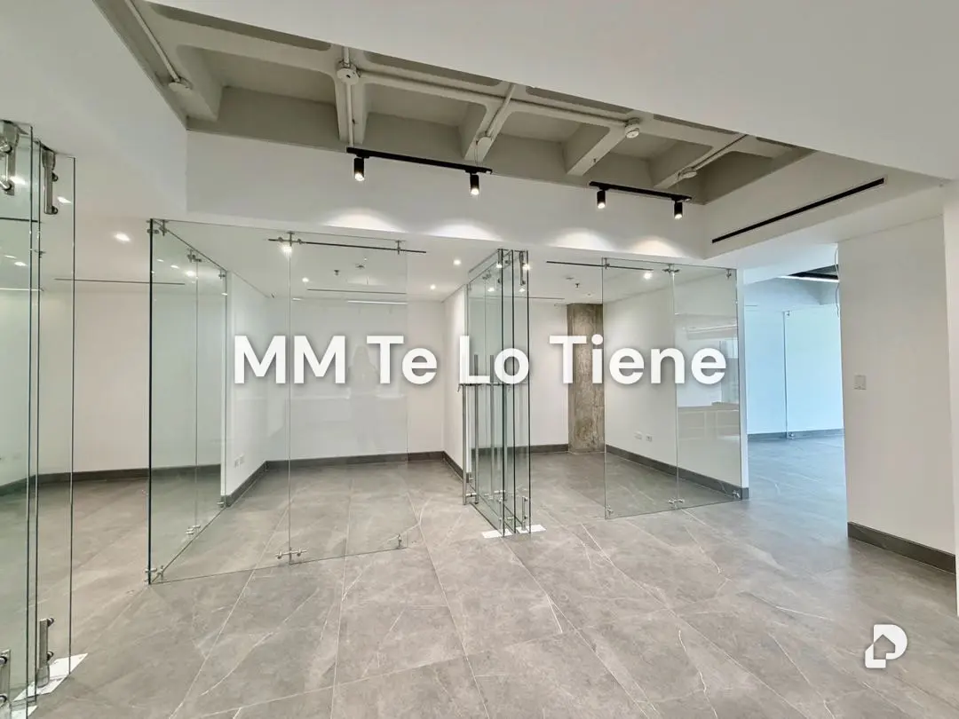 Oficina en Las Mercedes, Caracas – 8