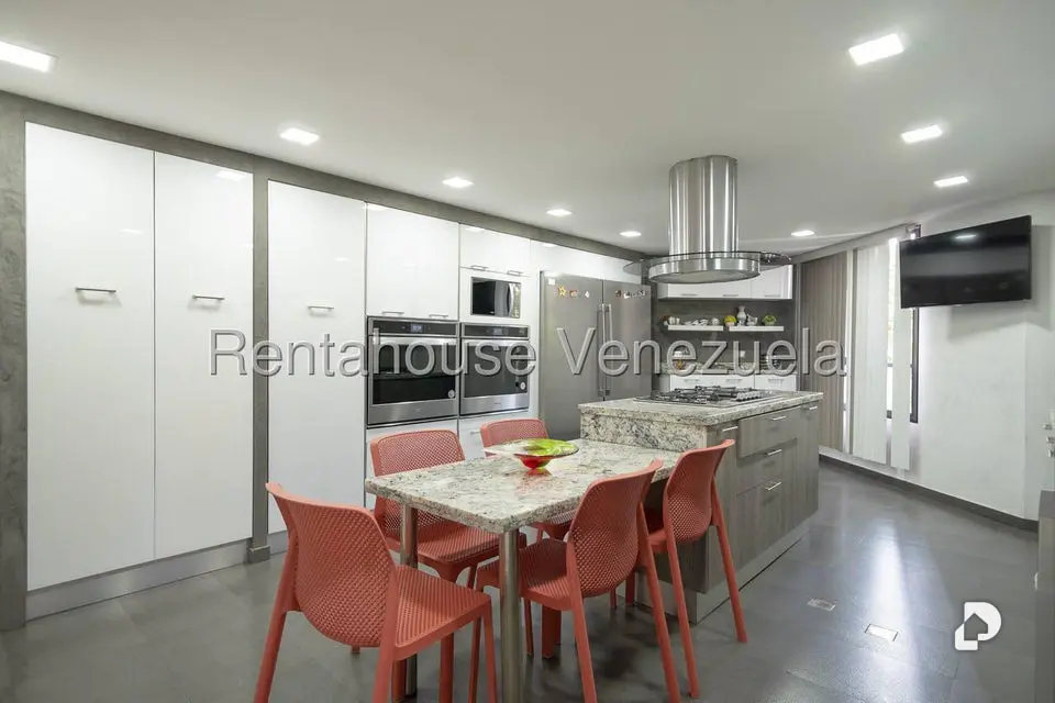Apartamento en Colinas de Valle Arriba, Caracas – 2