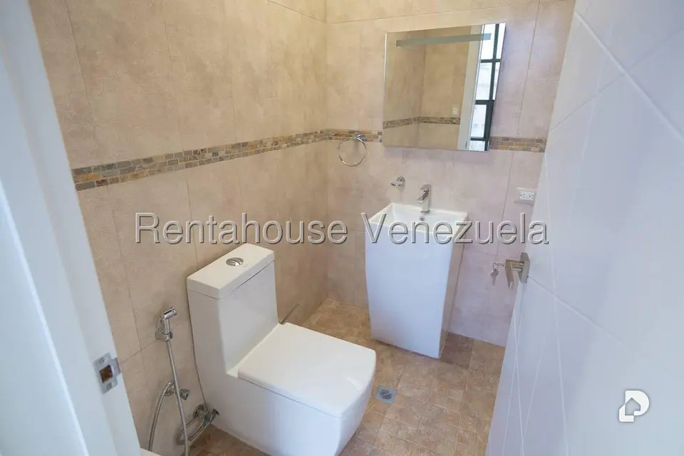 Apartamento en Colinas de Valle Arriba, Caracas – 9