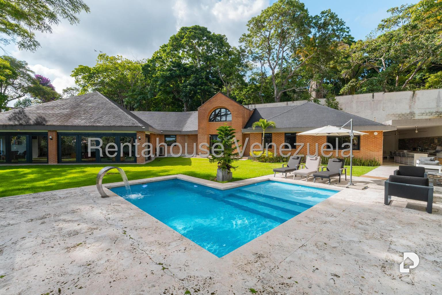 Casa en La Lagunita Country Club, Caracas – 1