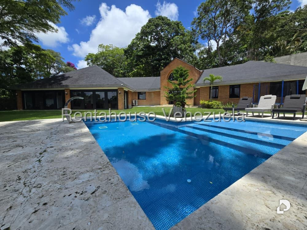 Casa en La Lagunita Country Club, Caracas – 2