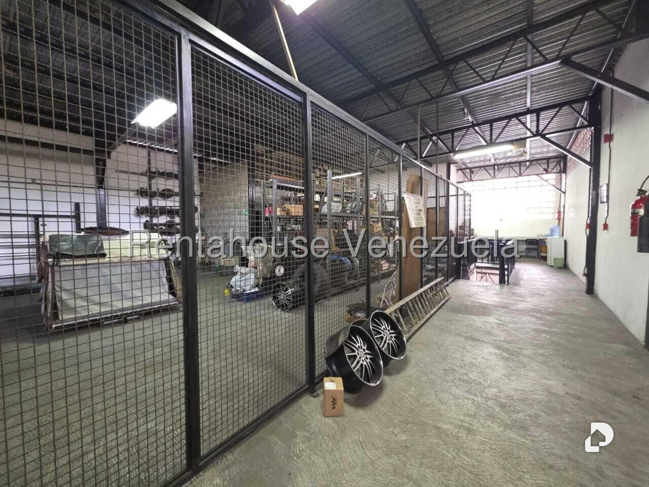 Local comercial en Prado de María, Caracas – 5