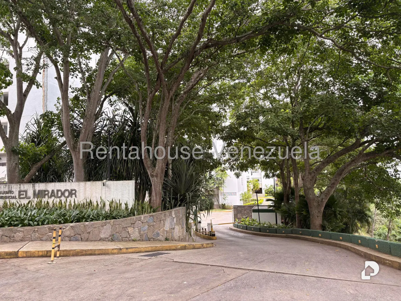 Apartamento en Lomas de San Román, Caracas