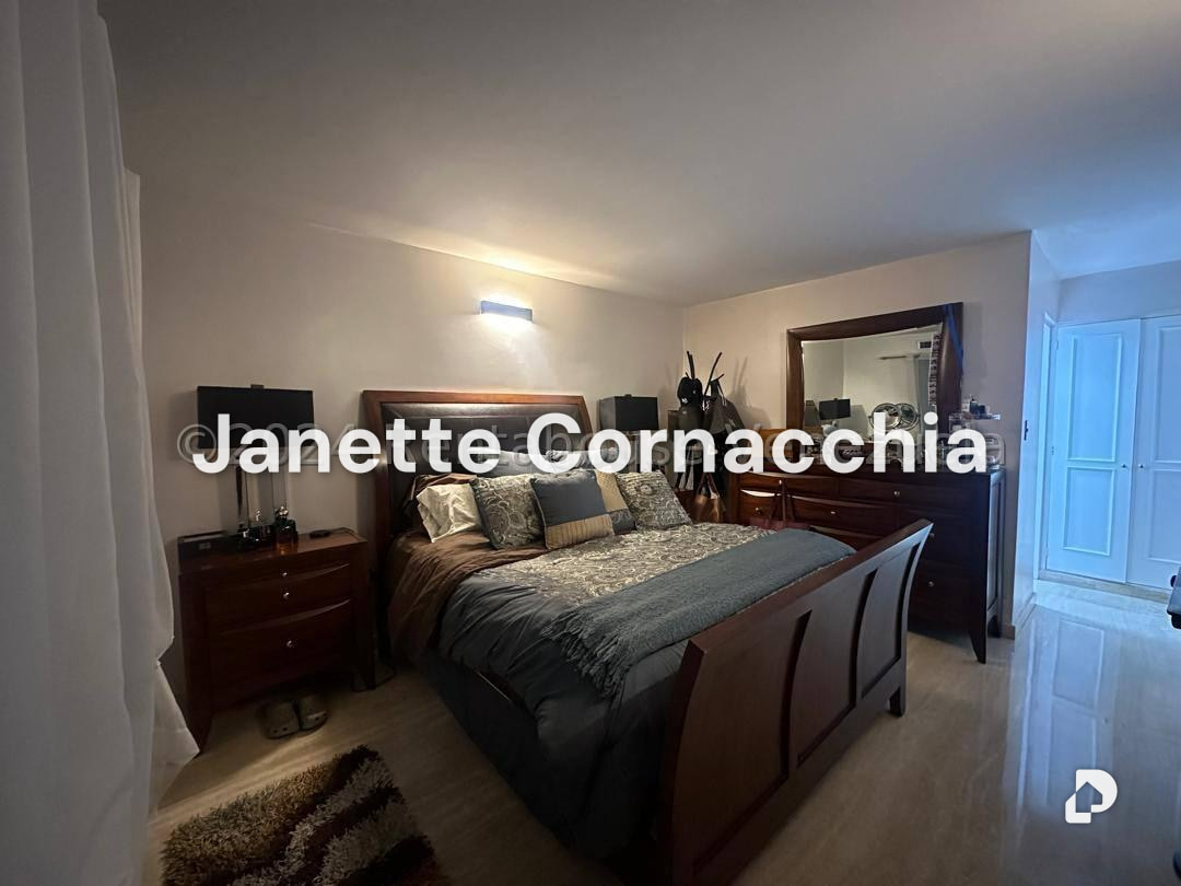 Apartamento en Colinas de La Tahona, Caracas – 16