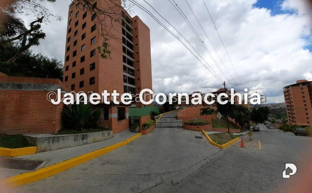 Apartamento en Colinas de La Tahona, Caracas – 1