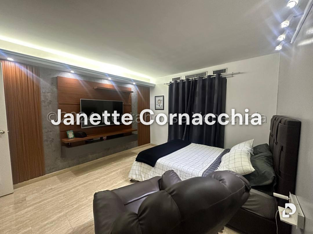 Apartamento en Colinas de La Tahona, Caracas – 22