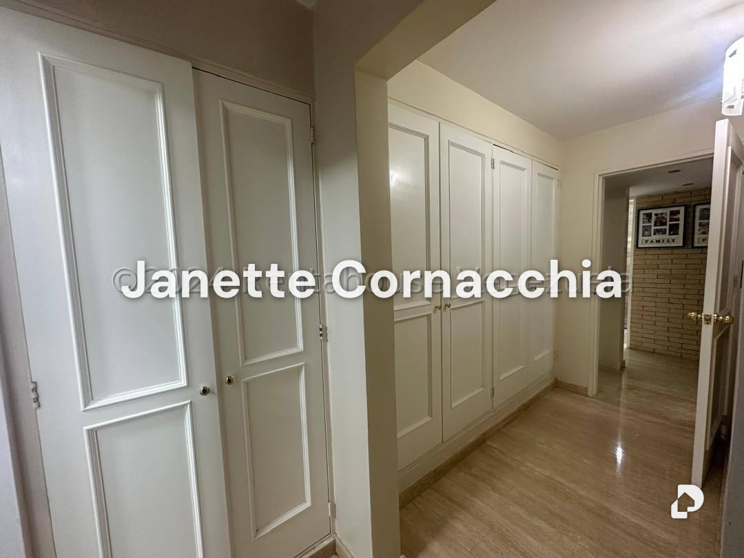 Apartamento en Colinas de La Tahona, Caracas – 18