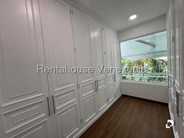Apartamento en Altamira, Caracas – 16
