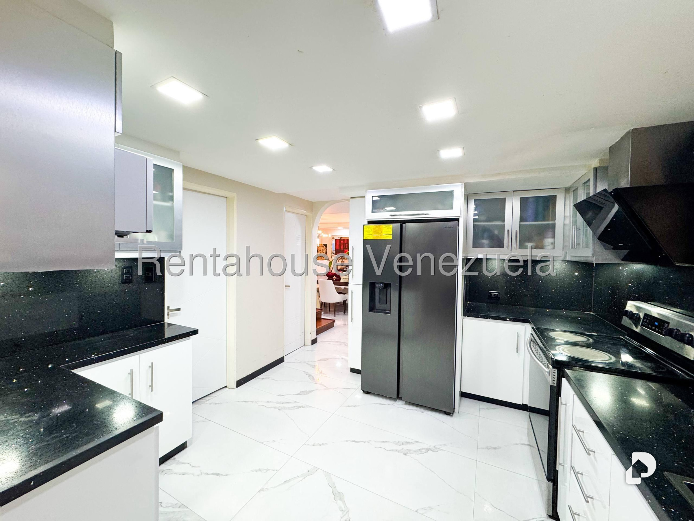 Casa en Alto Prado, Caracas – 14