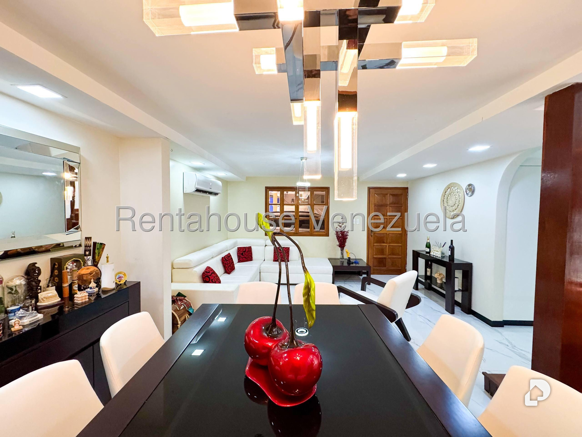 Casa en Alto Prado, Caracas – 8