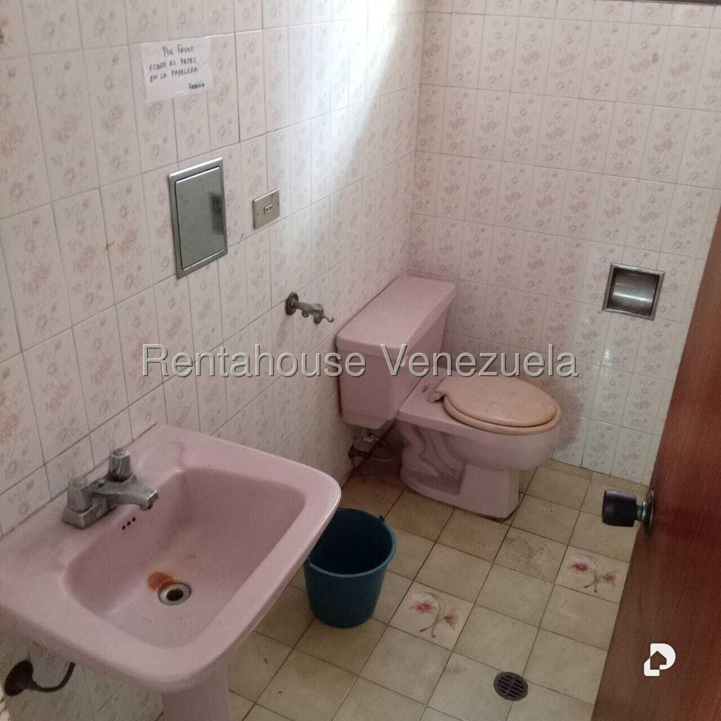Casa en La Trinidad, Caracas – 21