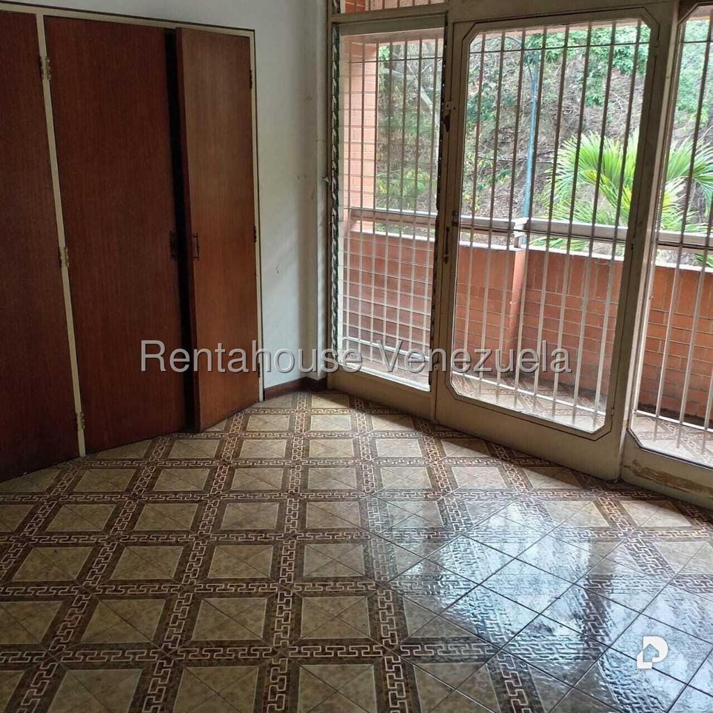 Casa en La Trinidad, Caracas – 16