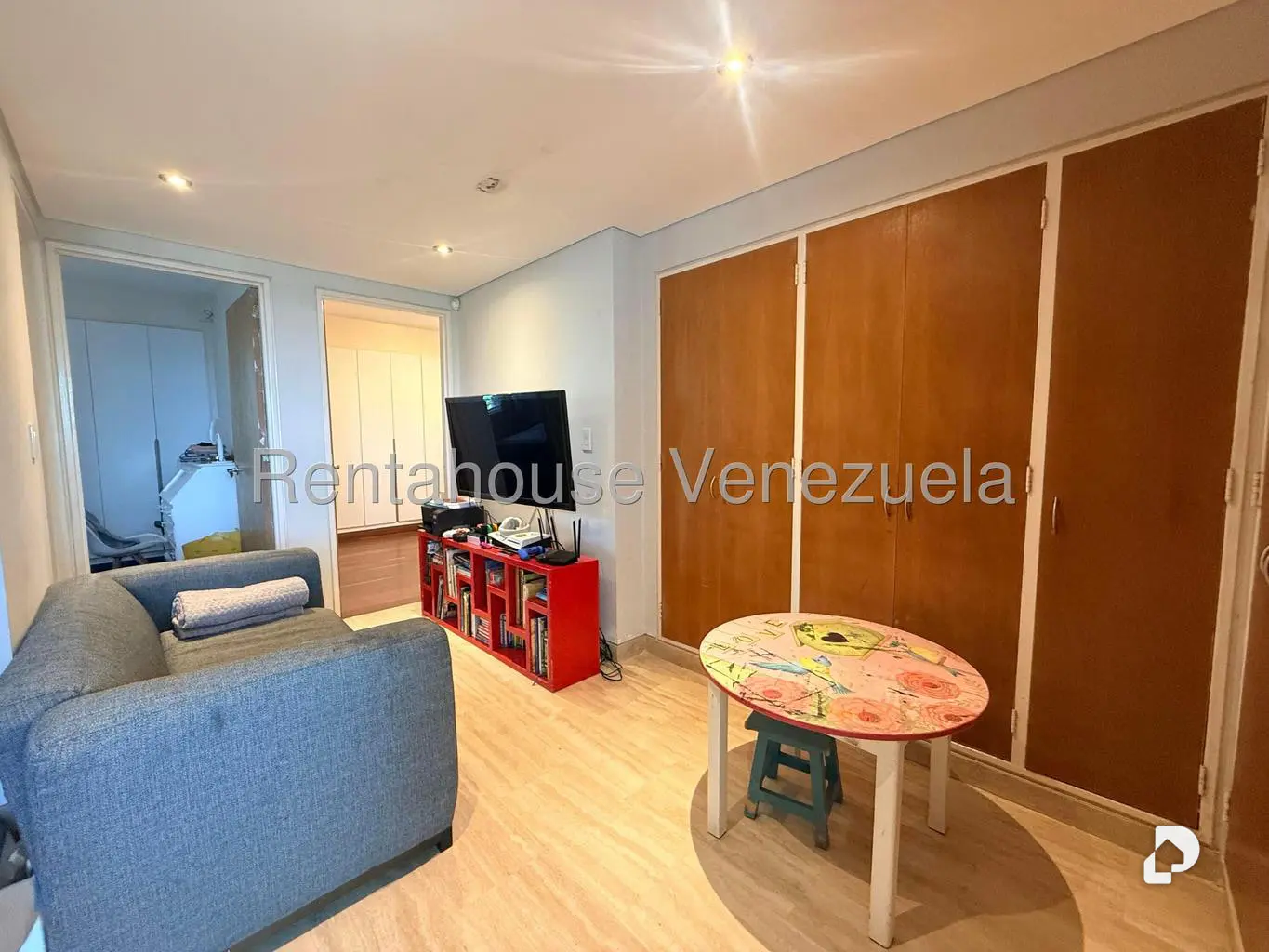 Apartamento en Oripoto, Caracas – 28