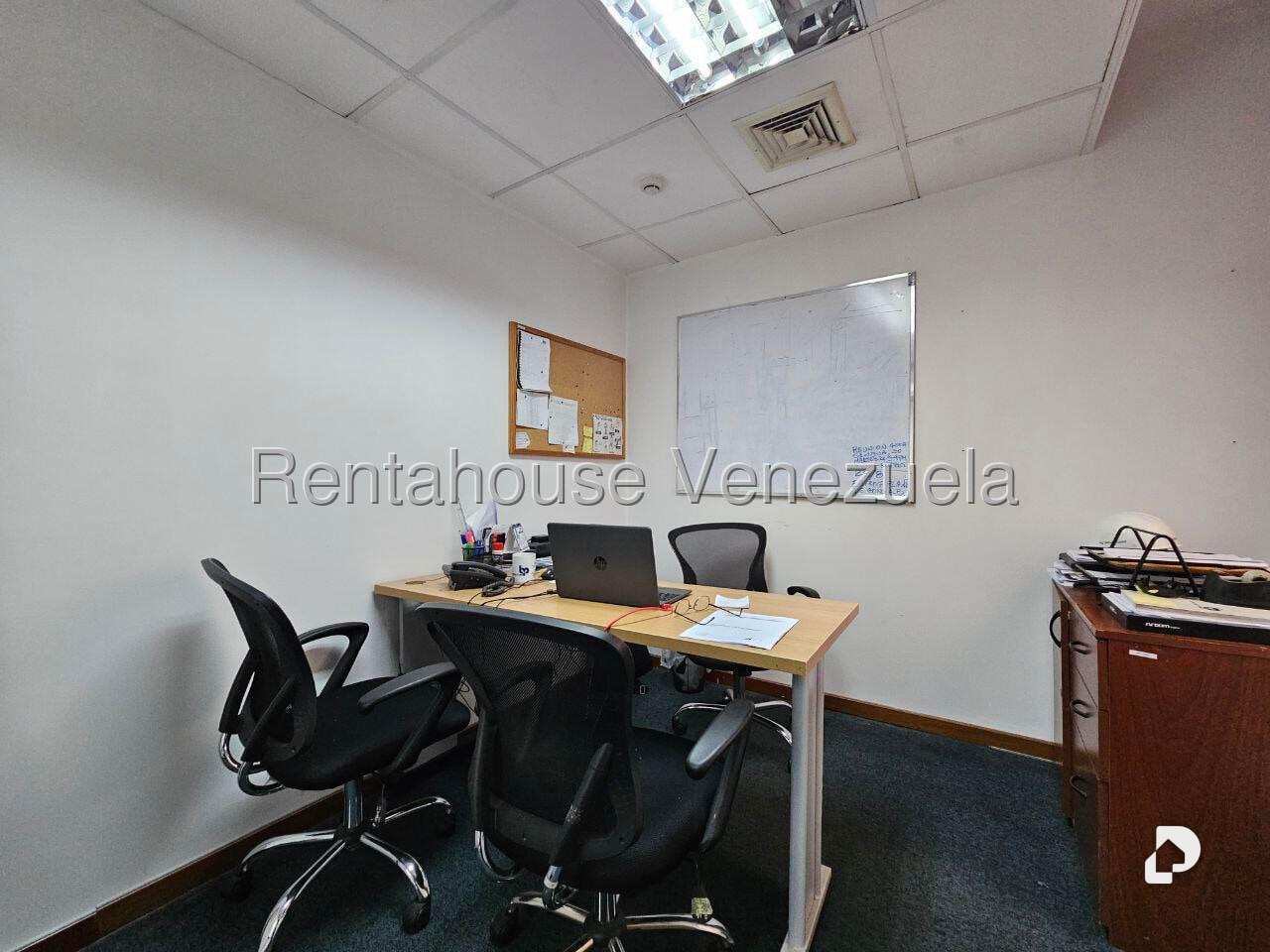Oficina en Prados del Este, Caracas – 29
