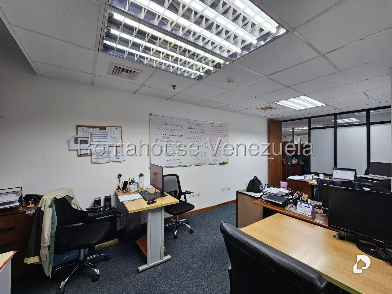 Oficina en Prados del Este, Caracas – 28
