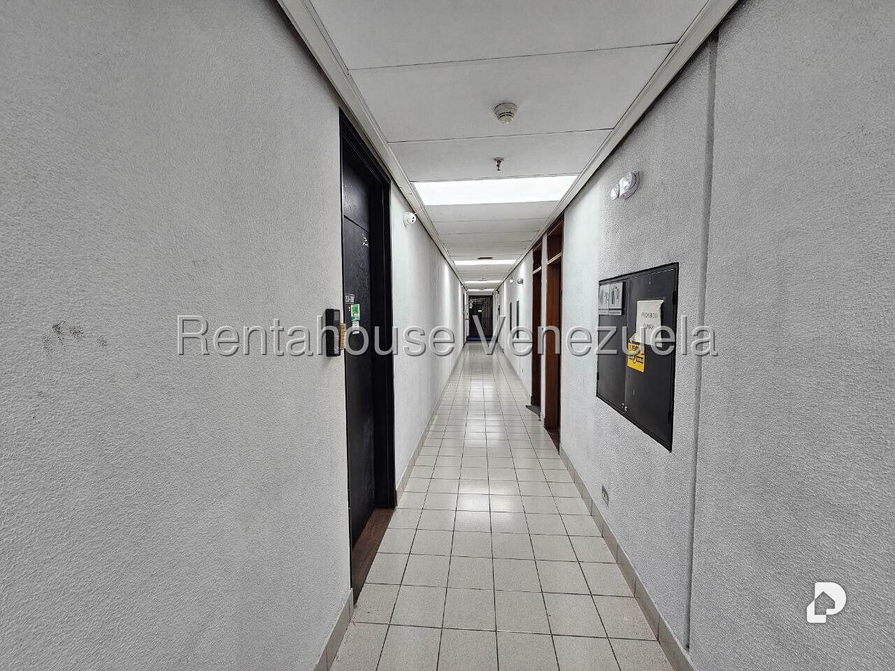 Oficina en Prados del Este, Caracas – 7