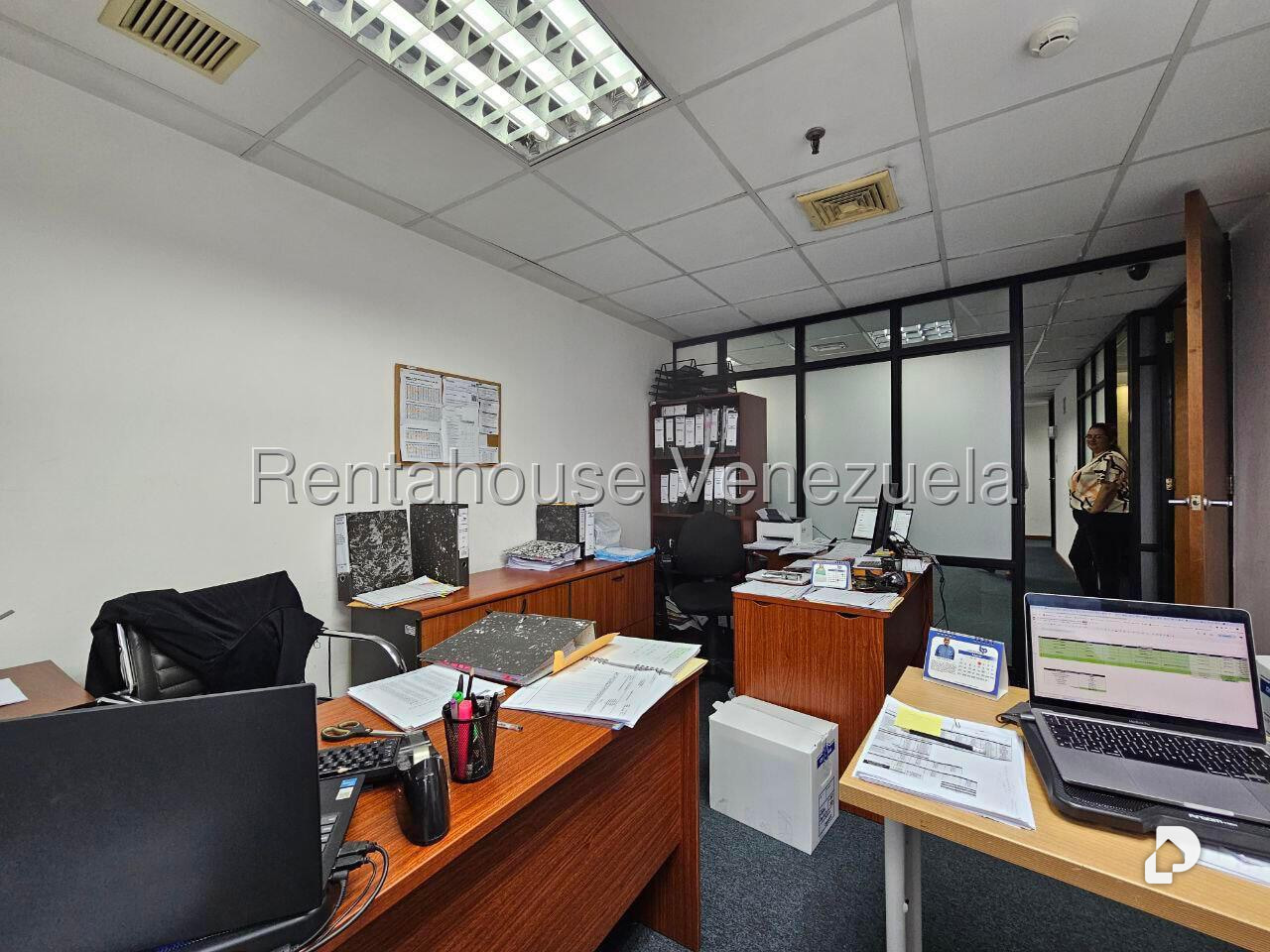 Oficina en Prados del Este, Caracas – 14
