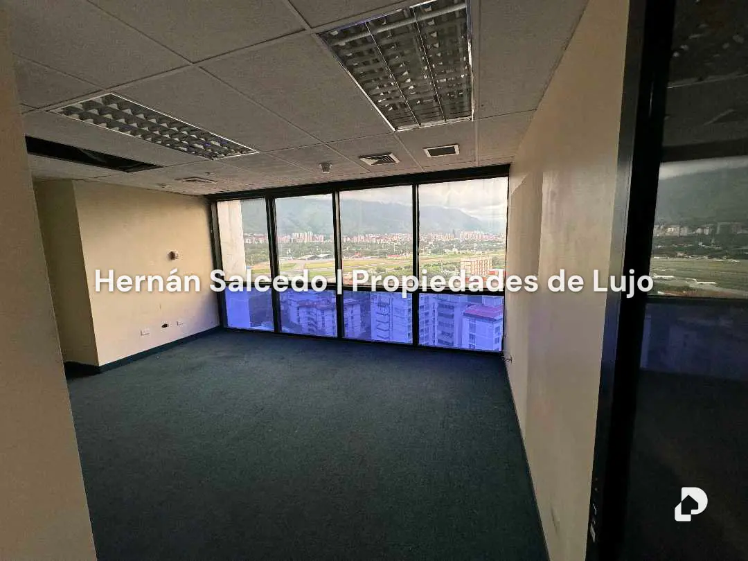 Oficina en Chuao, Caracas – 6