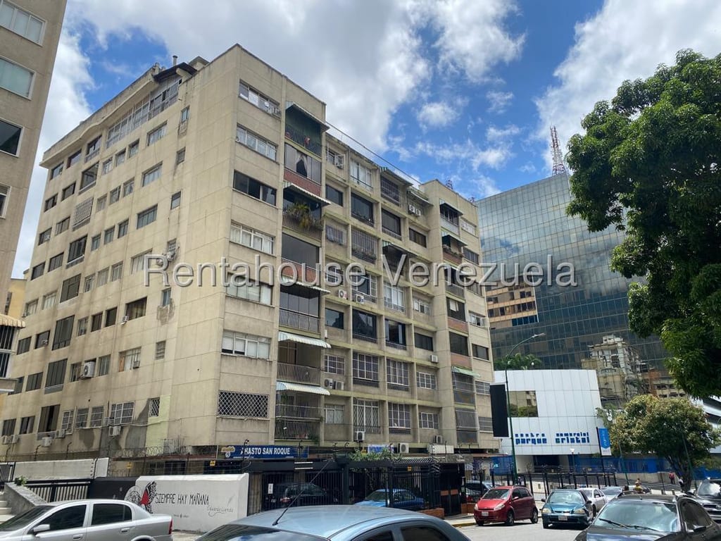 Local comercial en Los Palos Grandes, Caracas - 1