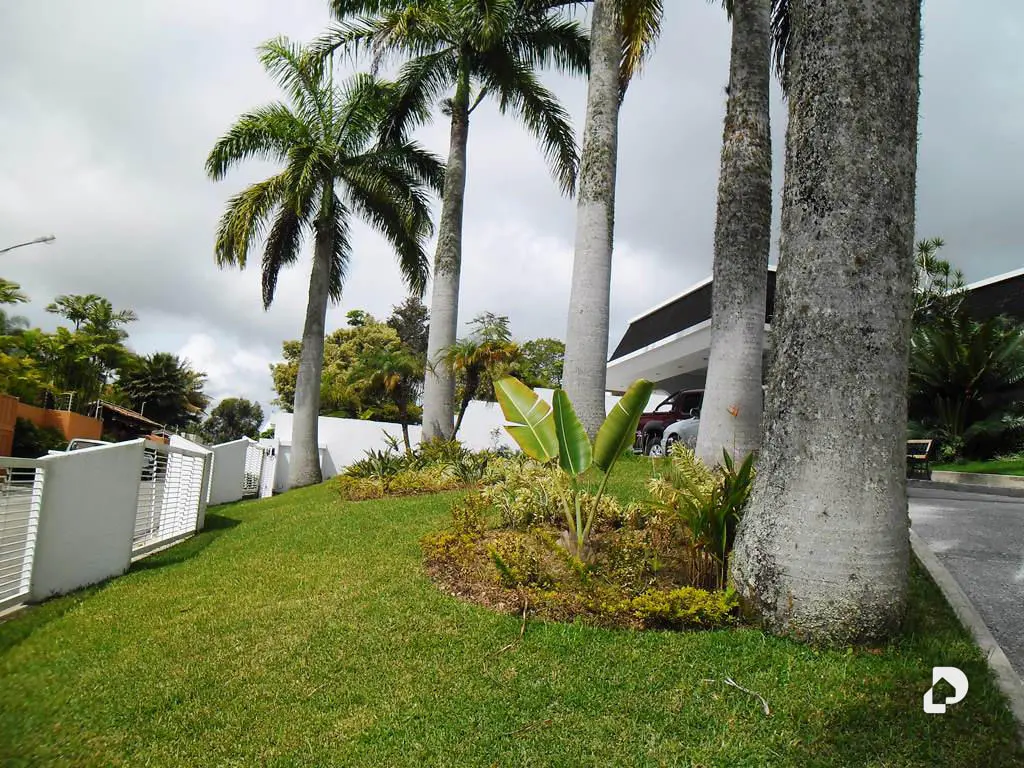 Casa en La Lagunita Country Club, Caracas
