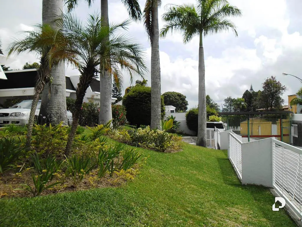 Casa en La Lagunita Country Club, Caracas