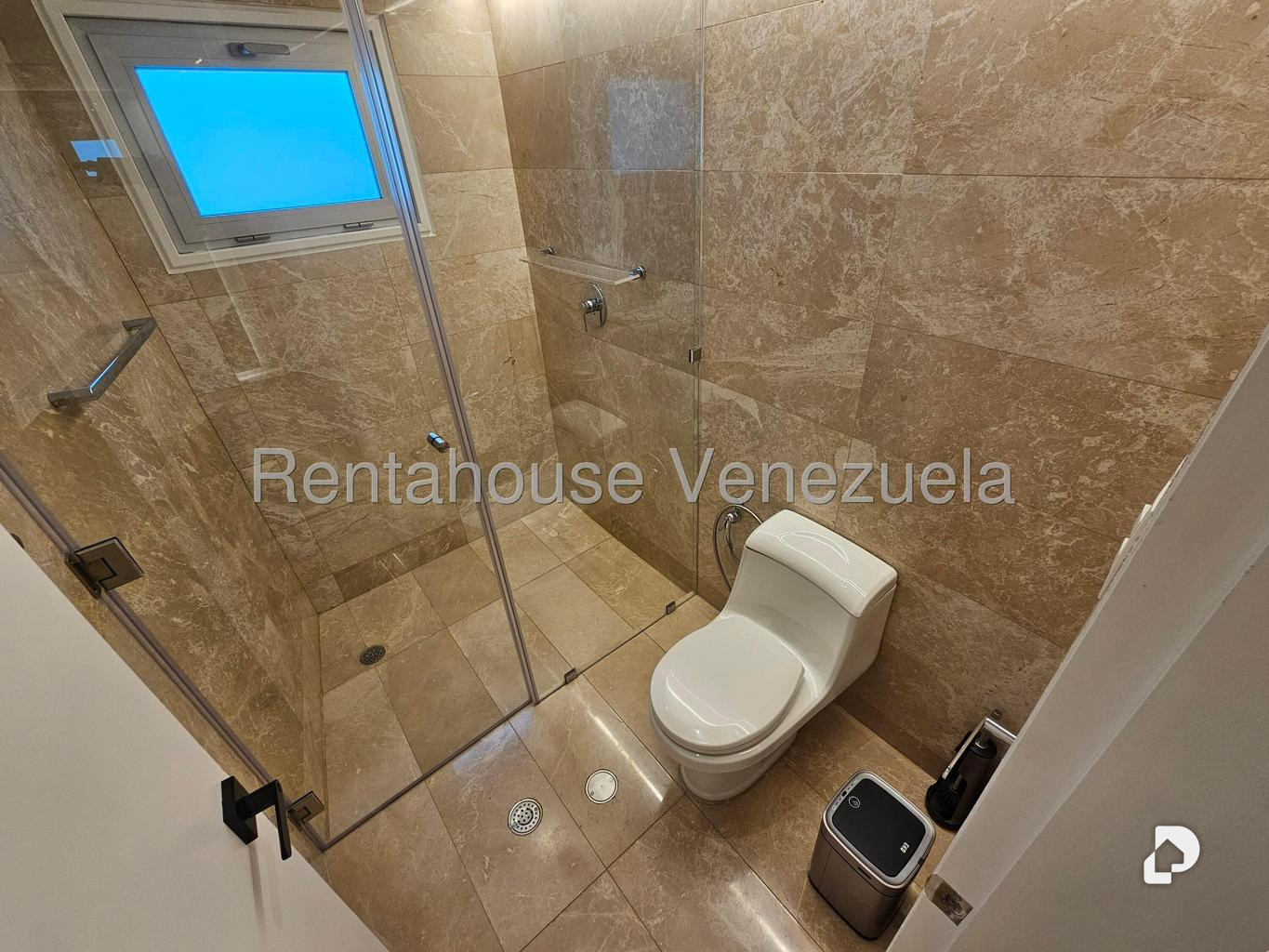 Apartamento en Campo Alegre, Caracas – 12