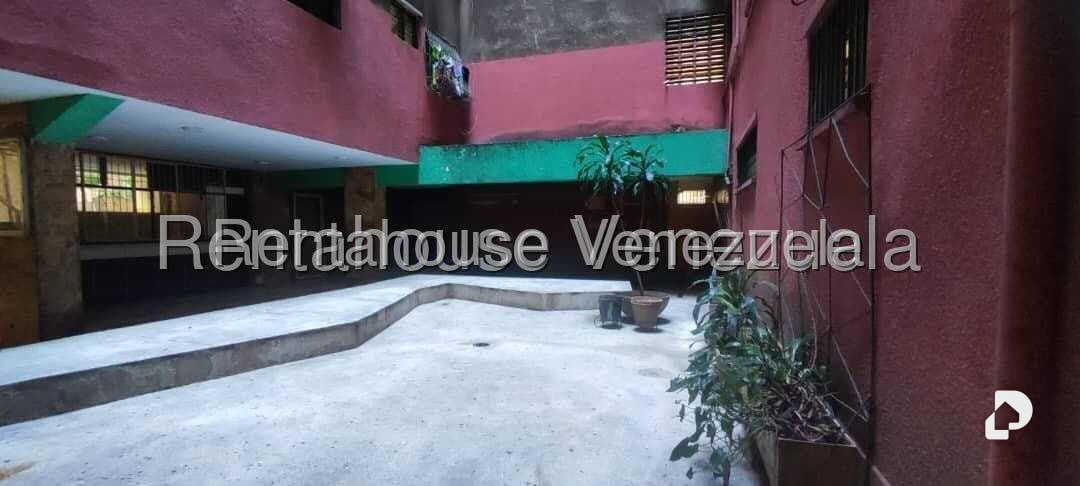 Apartamento en Lebrun, Caracas – 12