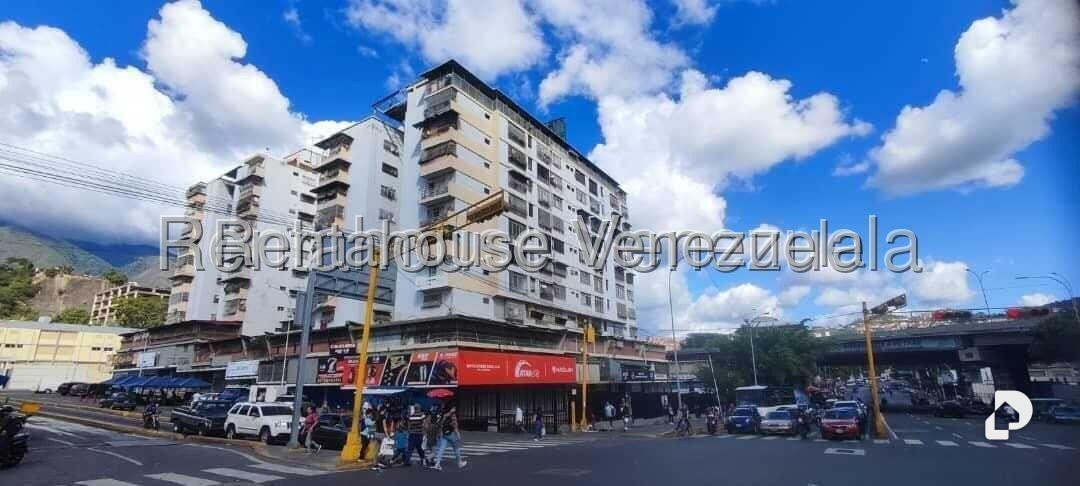 Apartamento en Lebrun, Caracas – 1