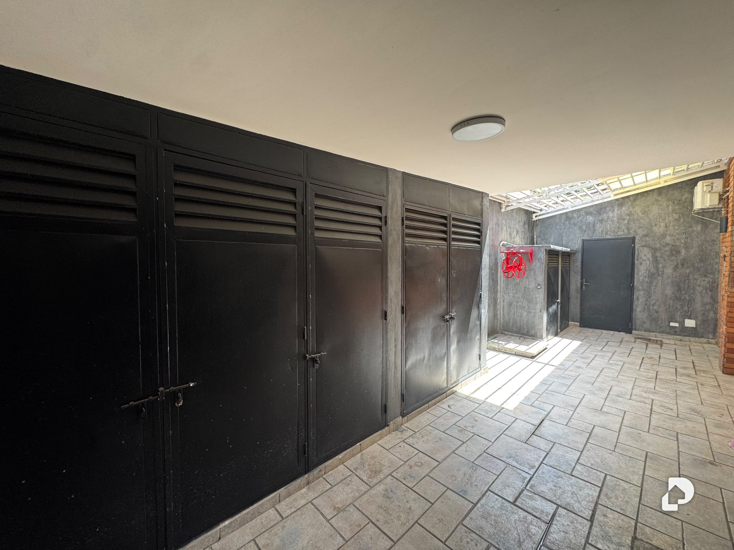 Casa en La Viña, Valencia – 28