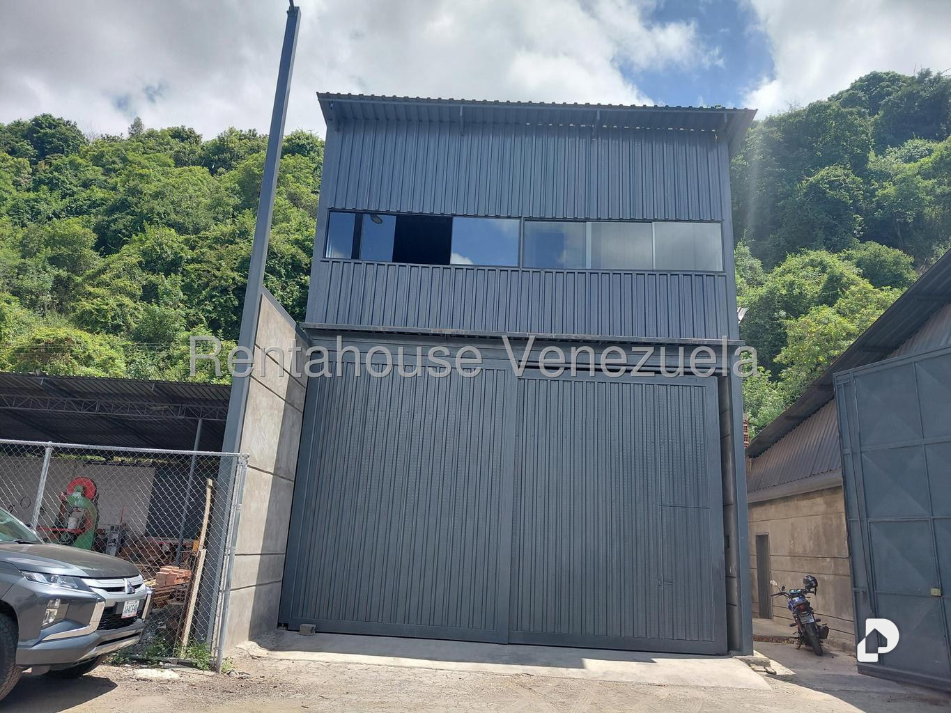 Warehouse in La Yaguara, Caracas – 1