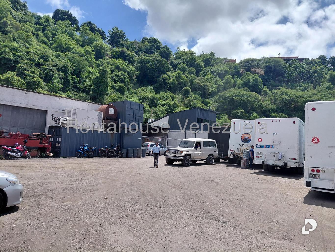 Warehouse in La Yaguara, Caracas – 13