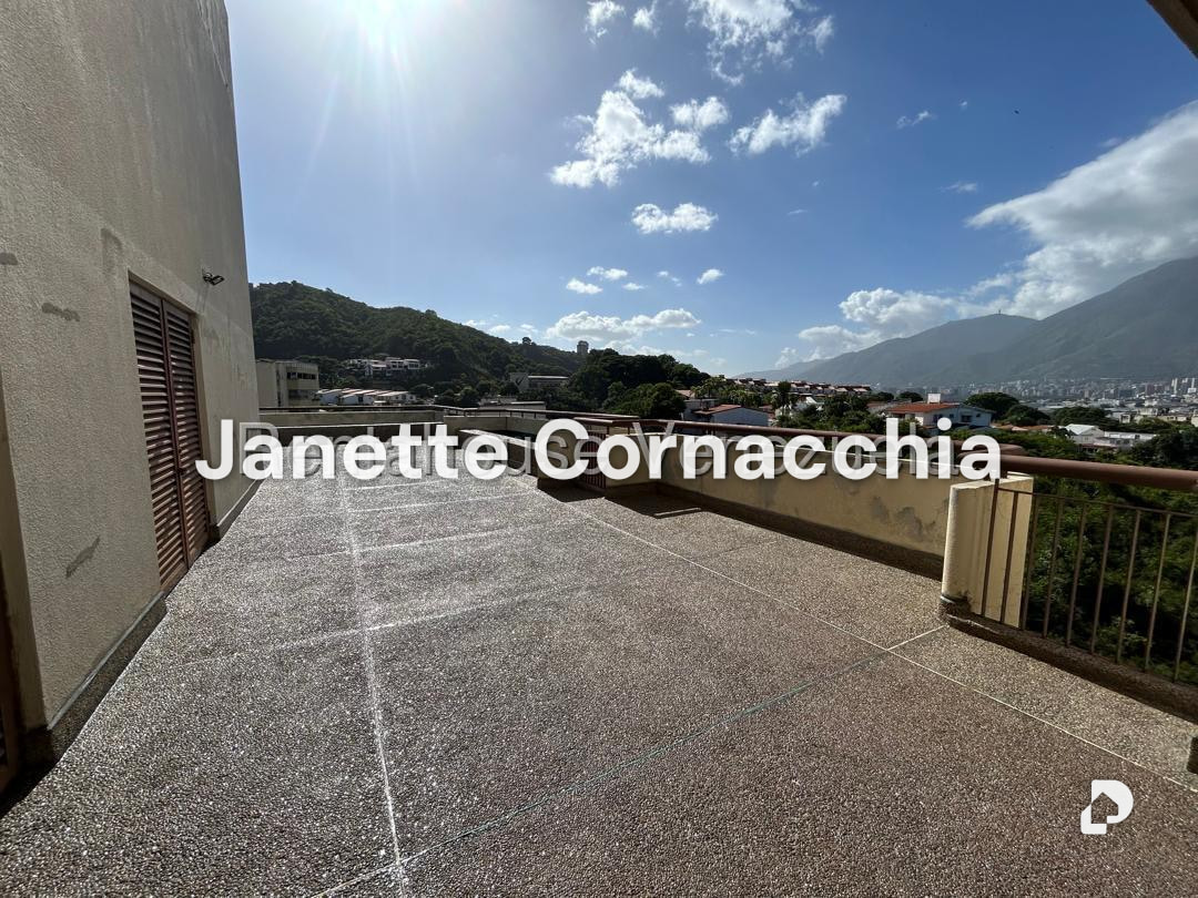 Apartment in Colinas de La California, Caracas – 17