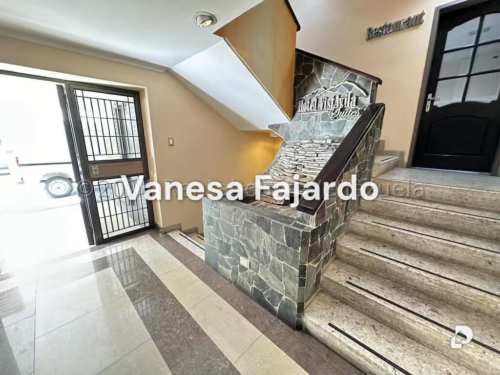 Edificio en Sabana Grande, Caracas – 12